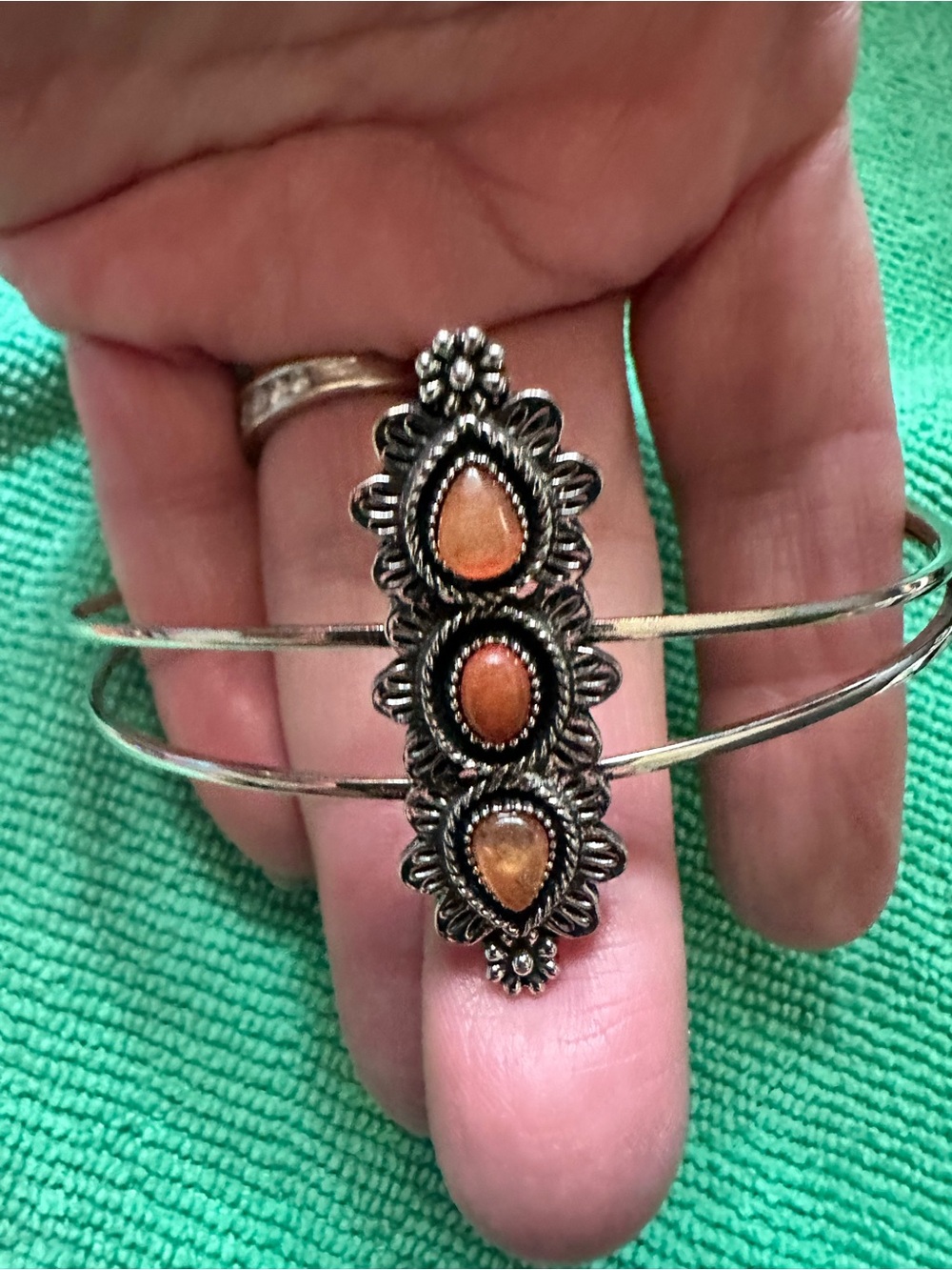 Source Unknown Silver-Tone Cuff with Orange Teardrop Stones